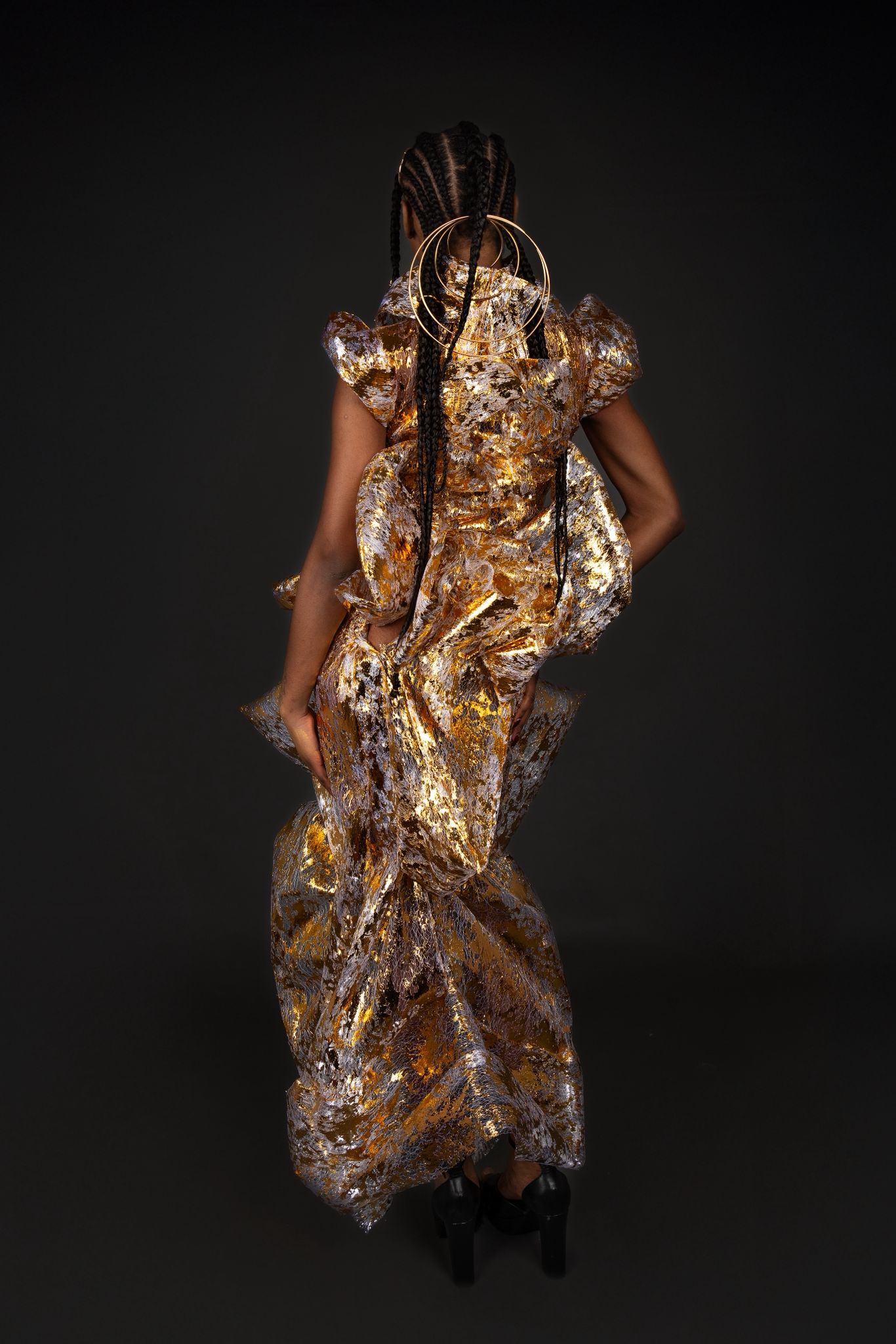 Vestido limiar dourado